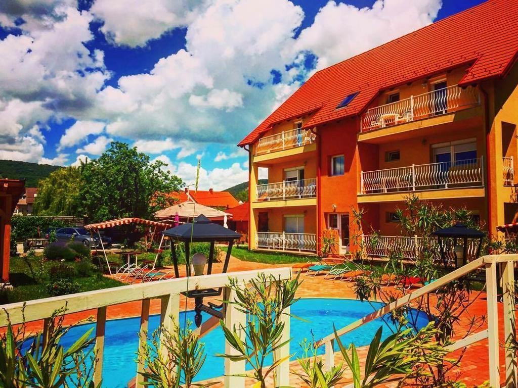 Andrea Pansio Bed & Breakfast Balatonfüred Екстериор снимка