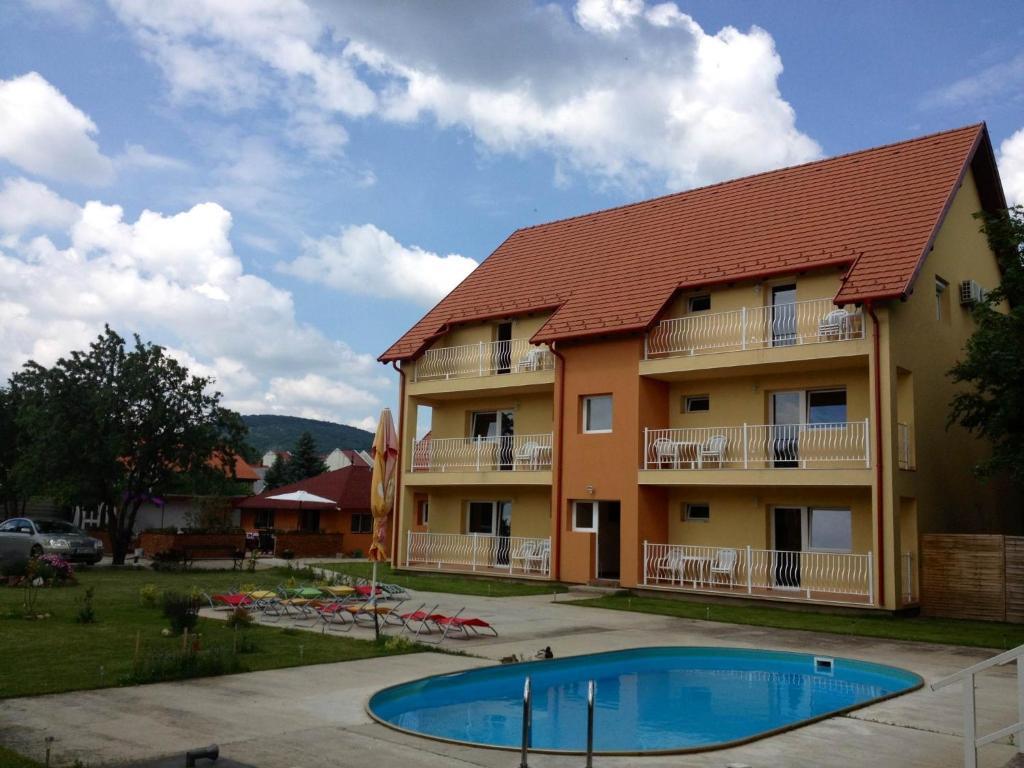 Andrea Pansio Bed & Breakfast Balatonfüred Екстериор снимка